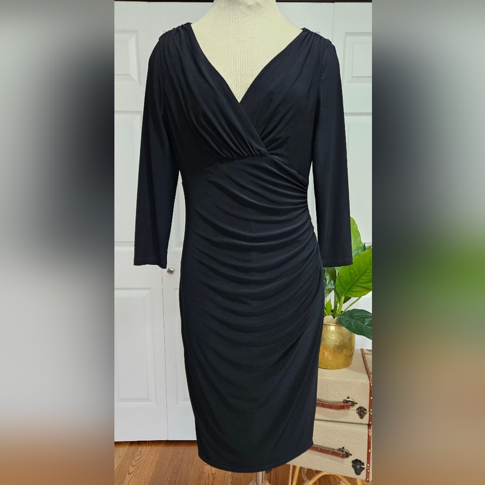 RALPH LAUREN Size 8 Sophisticated Classic Drape Sheath Silhoutte Timeless Dress.